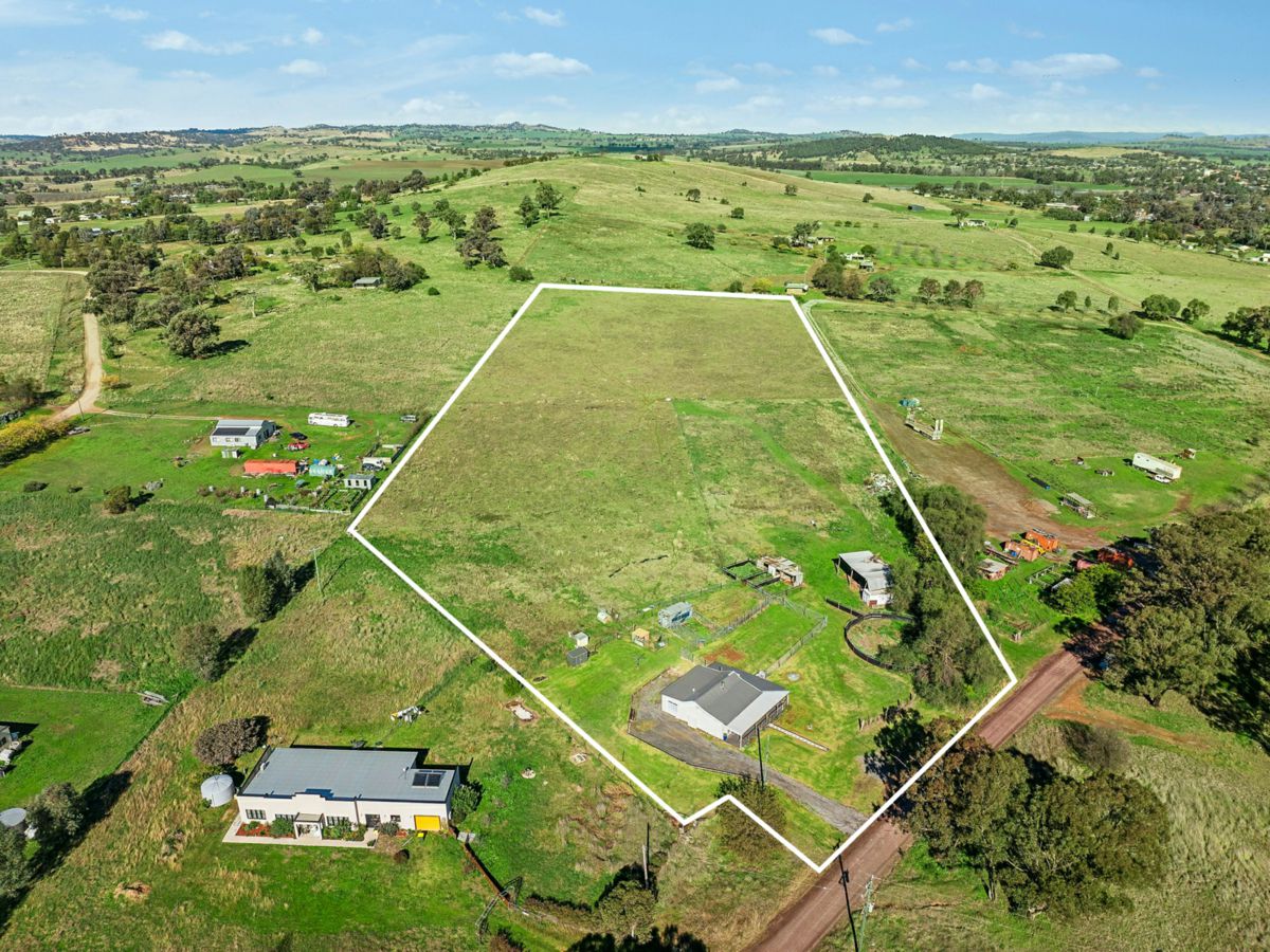 80 Floods Lane, Canowindra - image 1