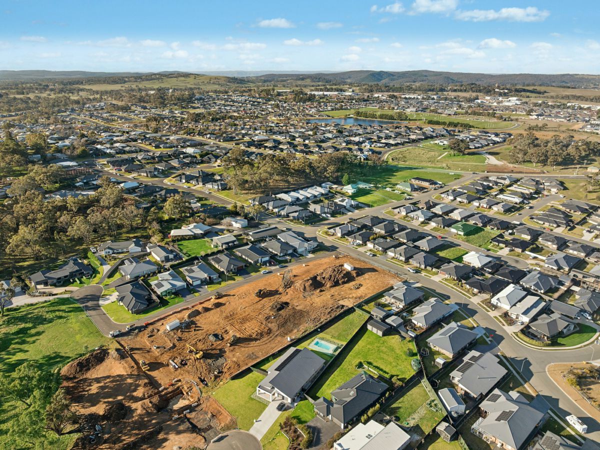 54 Stevenson Way, Orange - image 2