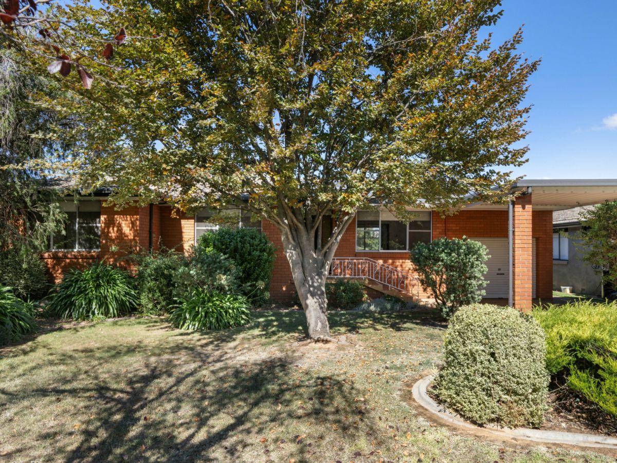 7 Courallie Drive, Orange - image 1