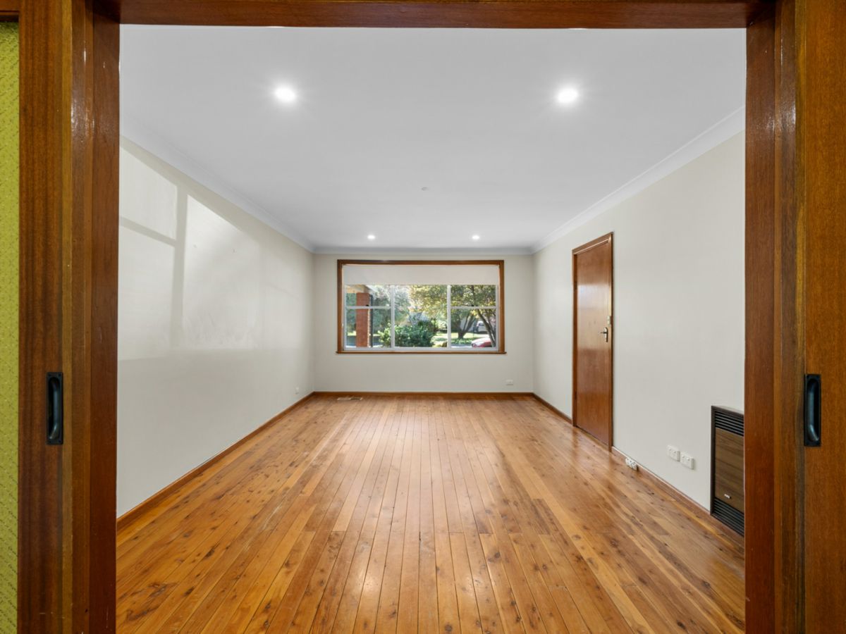 7 Courallie Drive, Orange - image 2