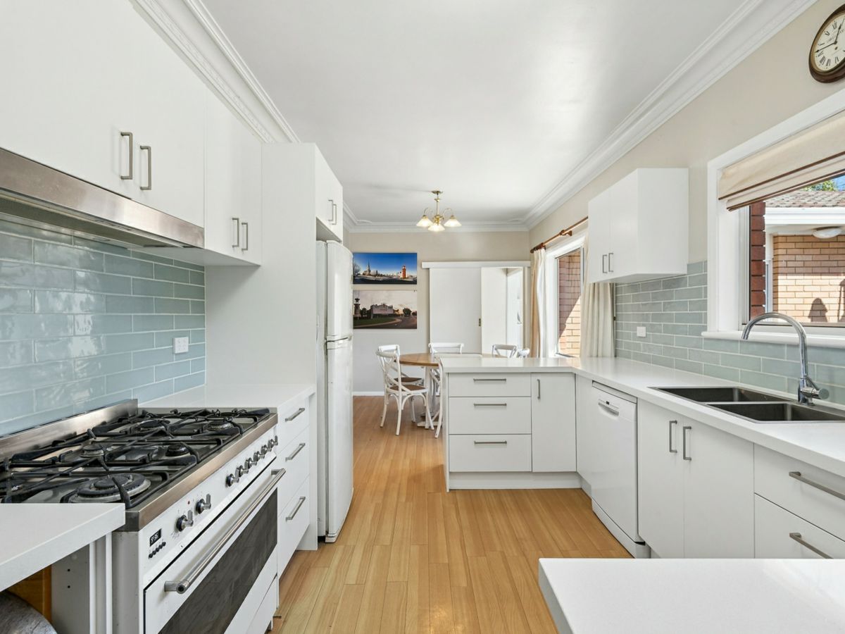 2 Aminya Place, Orange - image 2