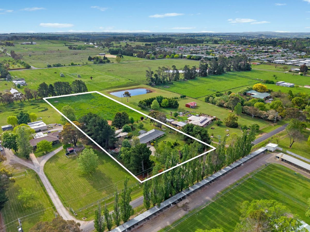 53 Ploughmans Lane, Orange - image 2