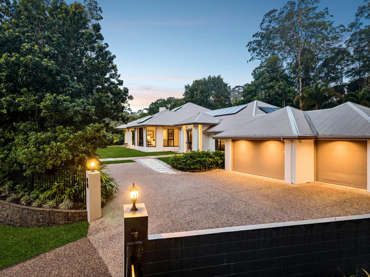 2 Firetail Court, Tanawha - image 2