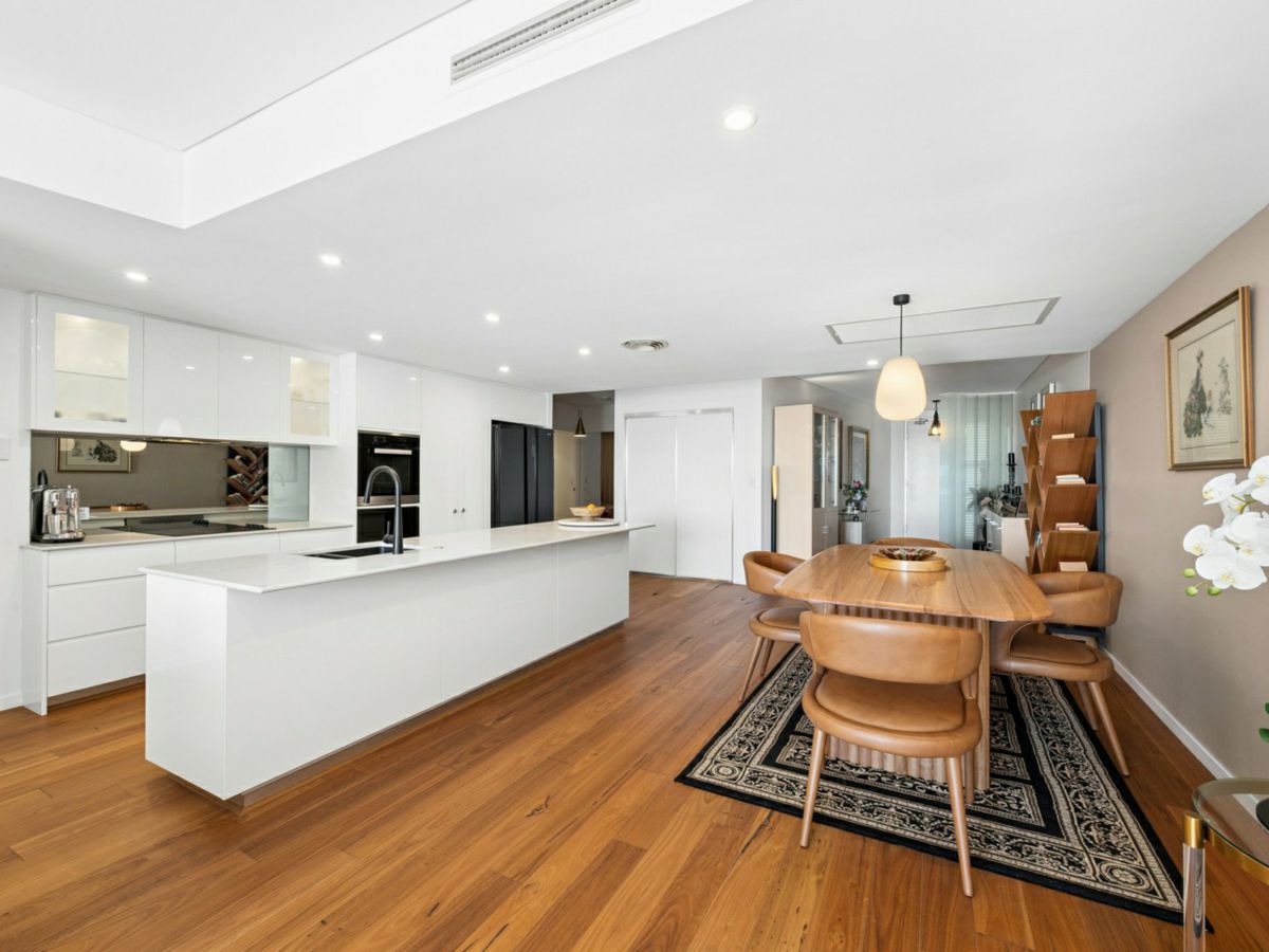 49/7 Grand Parade, Parrearra - image 3