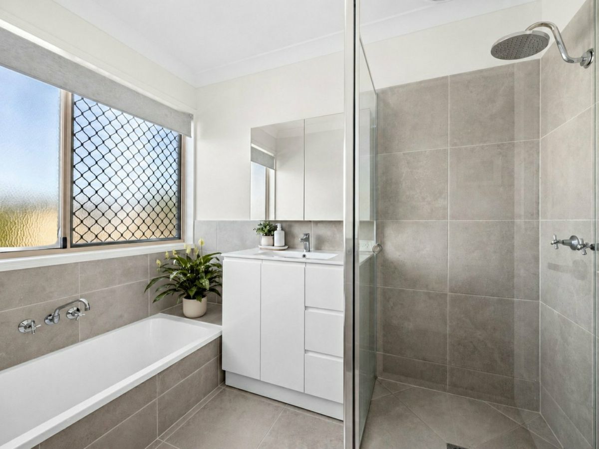 2/20 Goonawarra Drive, Mooloolaba - image 3