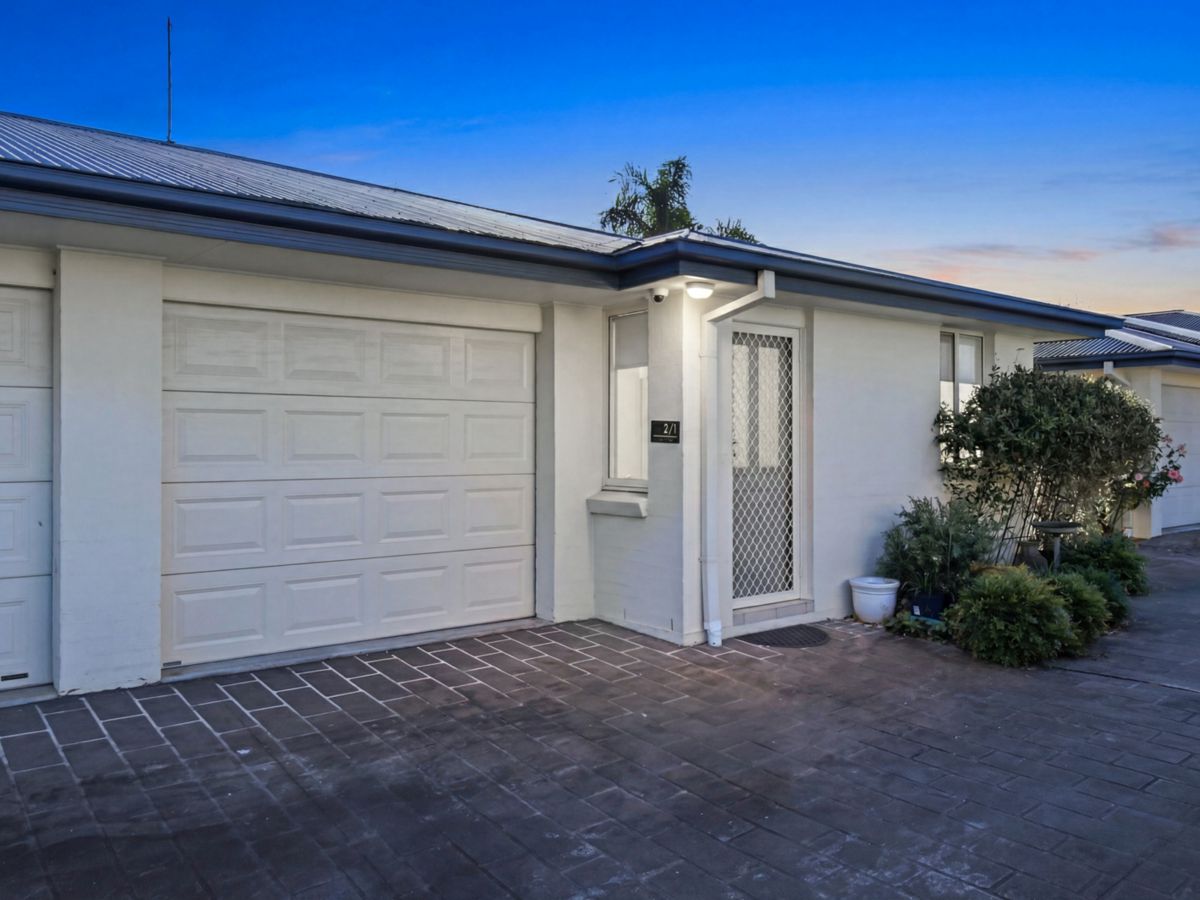 2/1 Joseph Street, Richmond - image 1