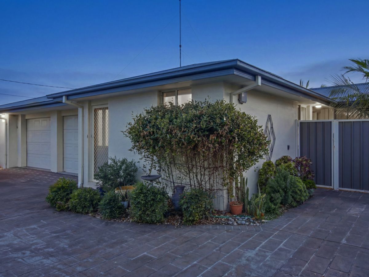 2/1 Joseph Street, Richmond - image 2