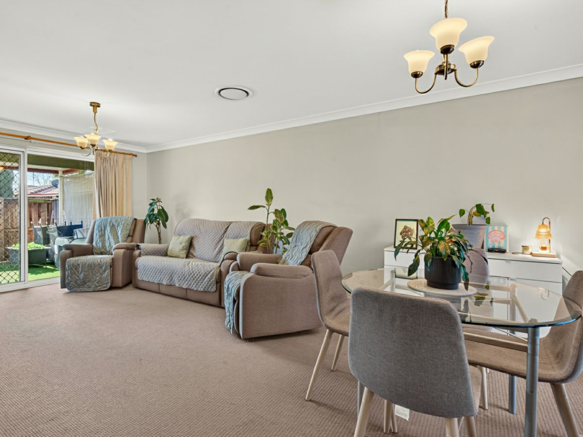 23 John Tebbutt Place, Richmond - image 2