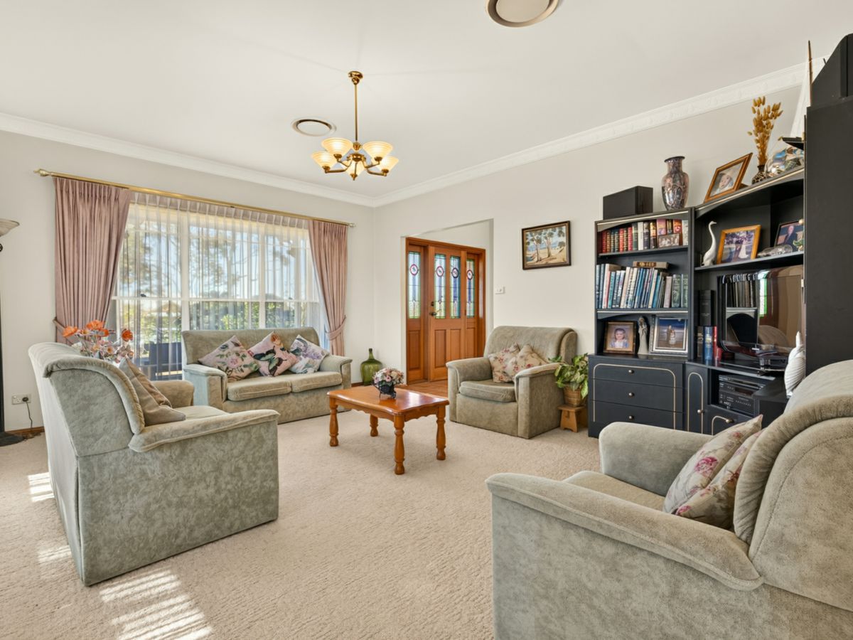 162 Barkly Drive, Windsor Downs - image 2