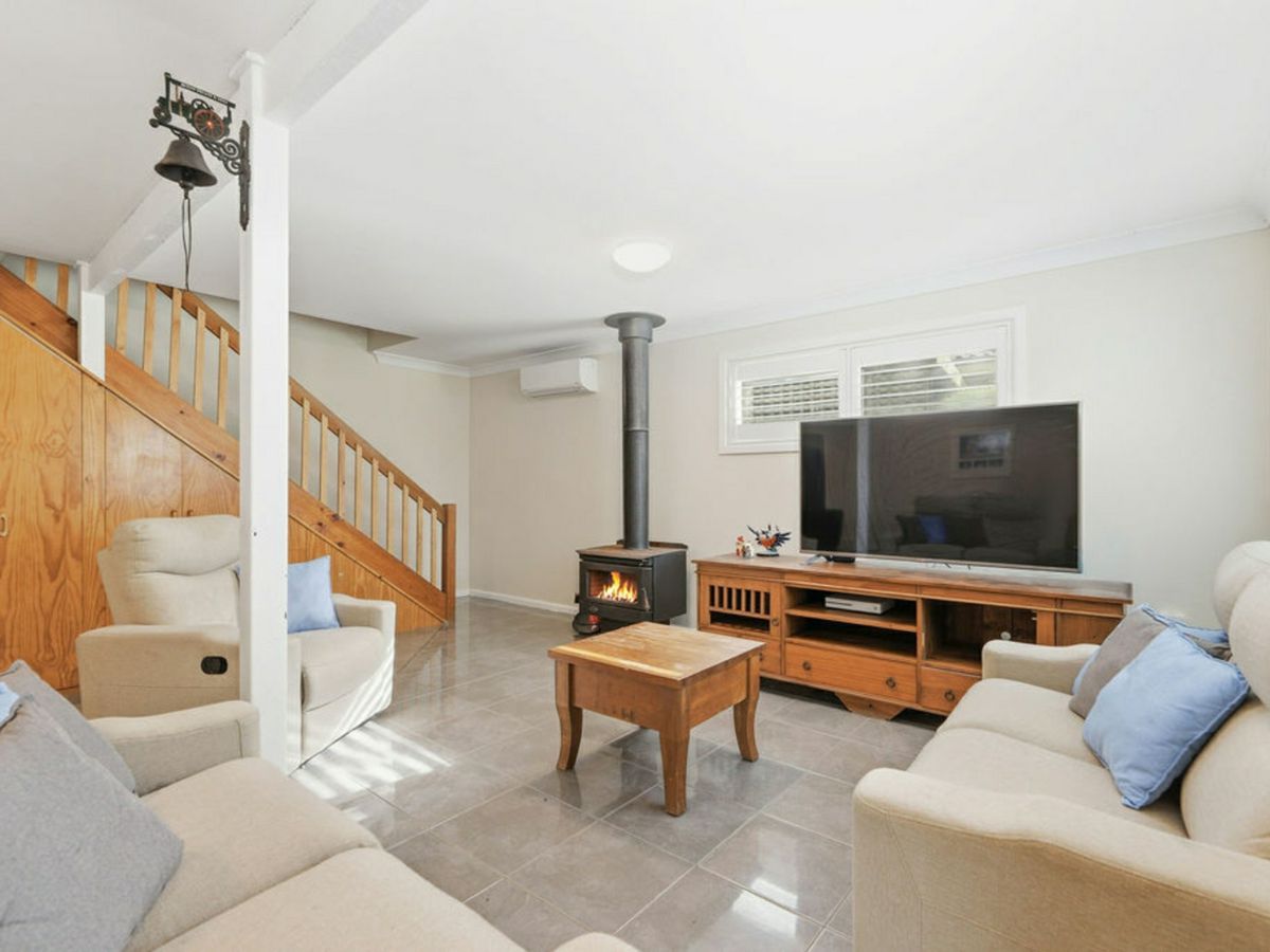 282 Lieutenant Bowen Drive, Bowen Mountain - image 2