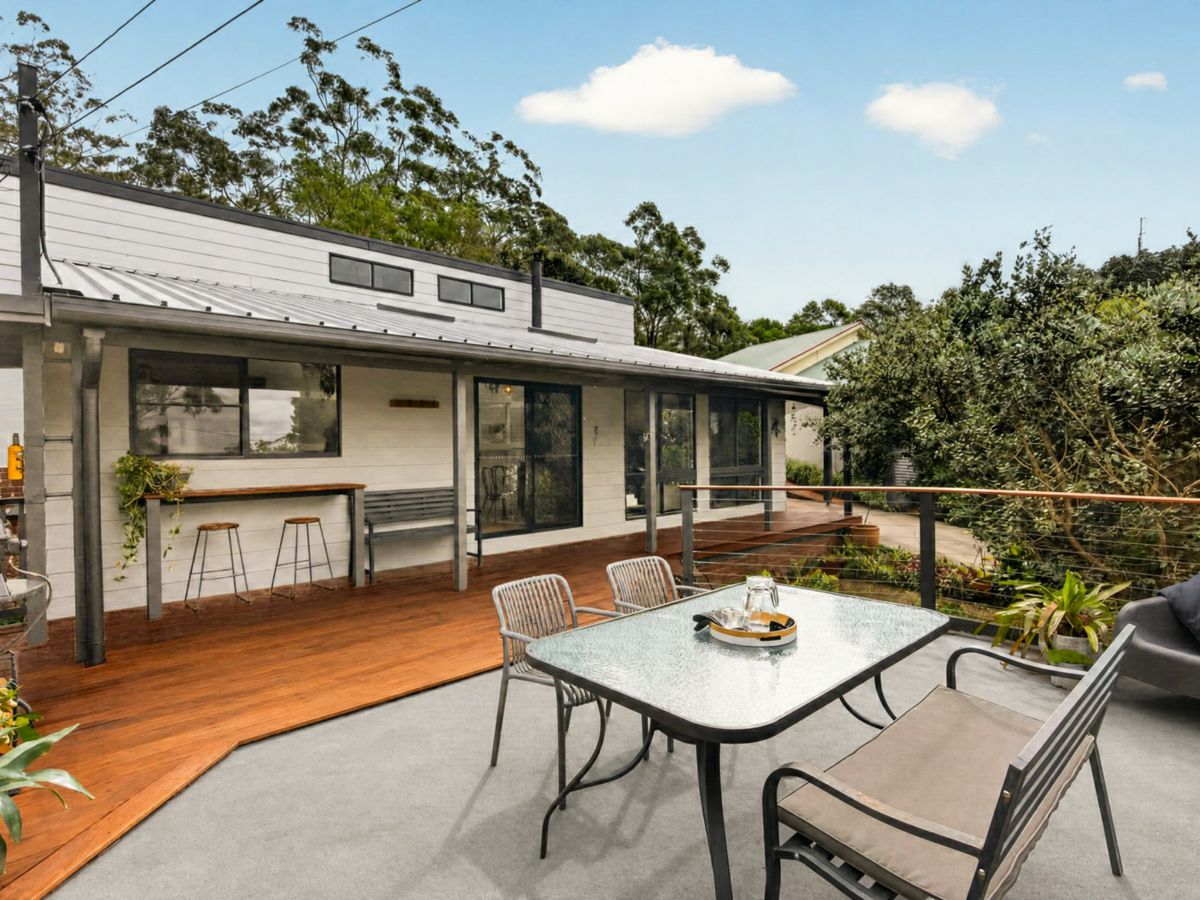 8 Maple Street, Bowen Mountain - image 1