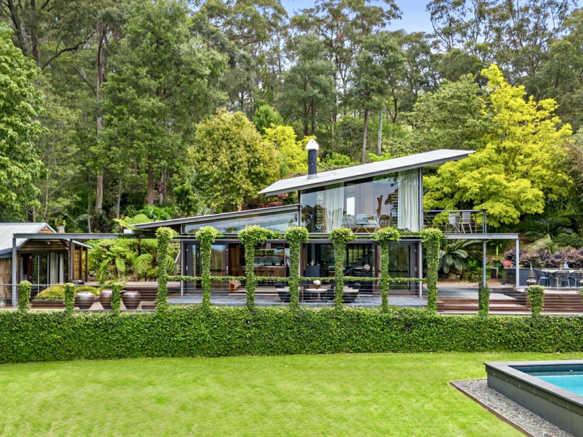 83 Serpentine Lane, Bowen Mountain - image 1