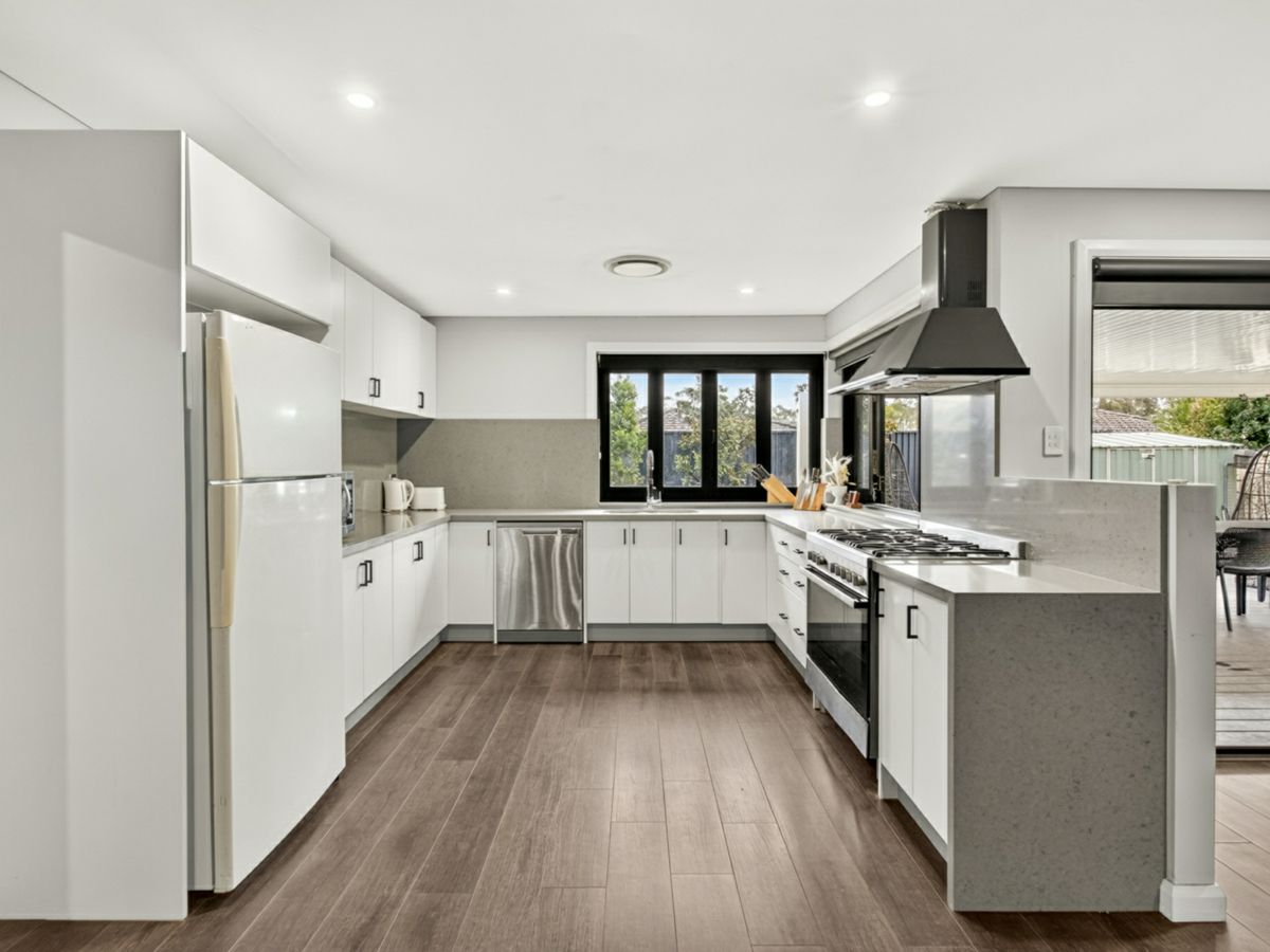 25 Andrew Thompson Drive, McGraths Hill - image 3