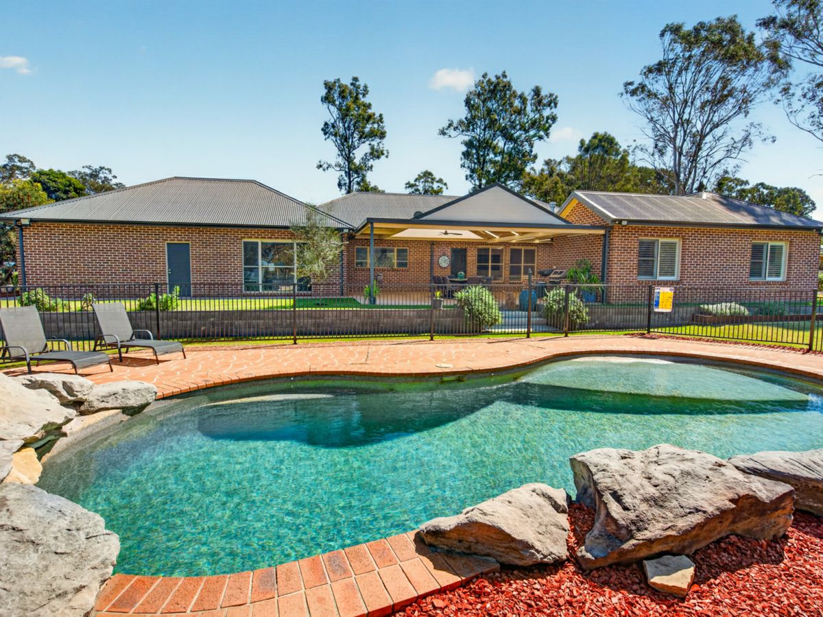 28 Nutwood Lane, Windsor Downs - image 2