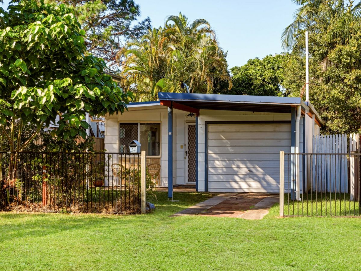34 Gertrude Street, Redcliffe - image 1