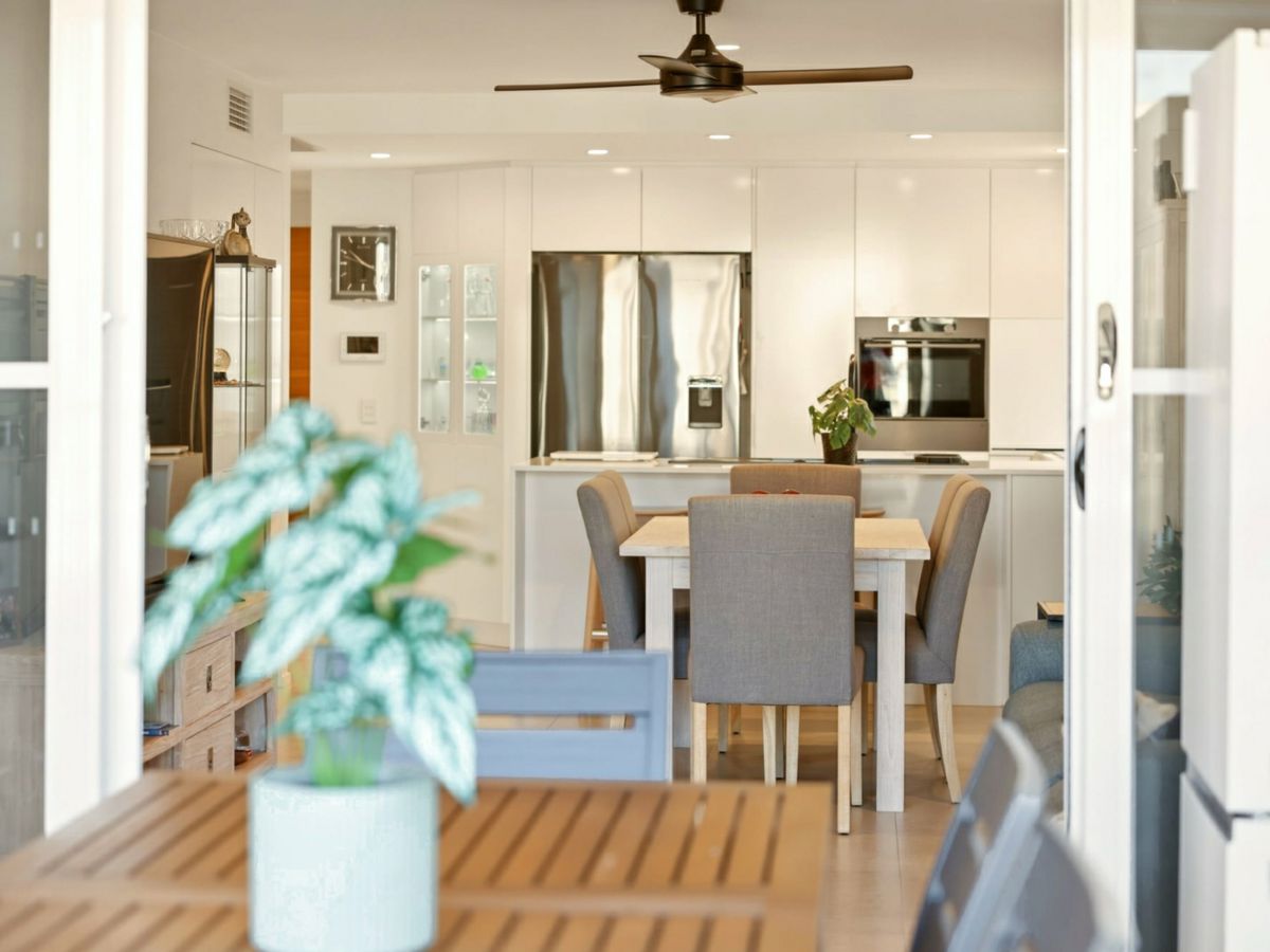 510/81 Sutton Street, Redcliffe - image 2