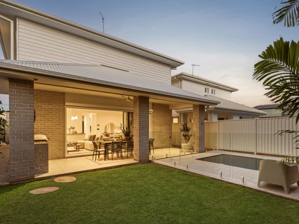 163A Prince Edward Parade, Scarborough - image 2