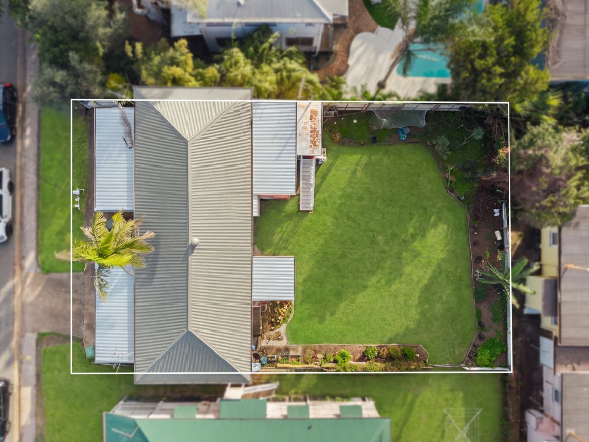 6 Robertson Avenue, Margate - image 1