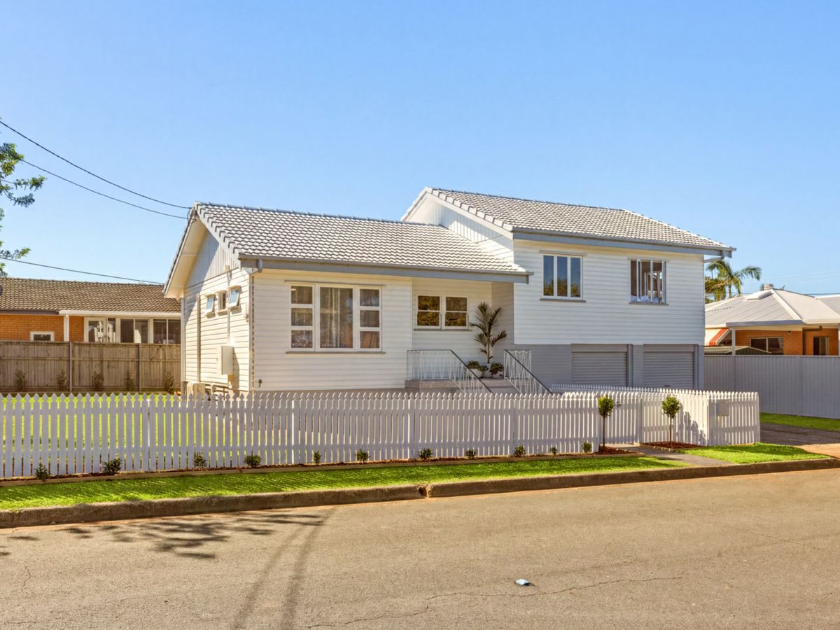 2 Rotary Crescent, Redcliffe - image 1