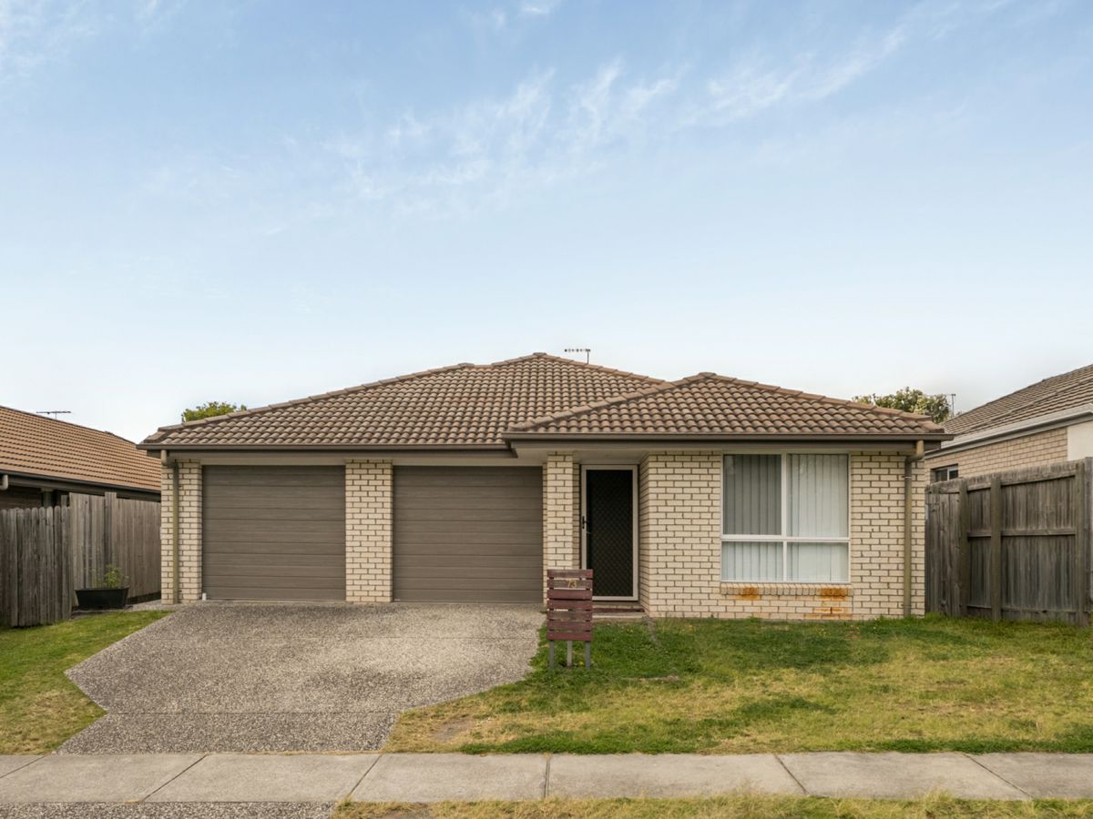 1 & 2/73 Cordeaux Crescent, Redbank Plains - image 1