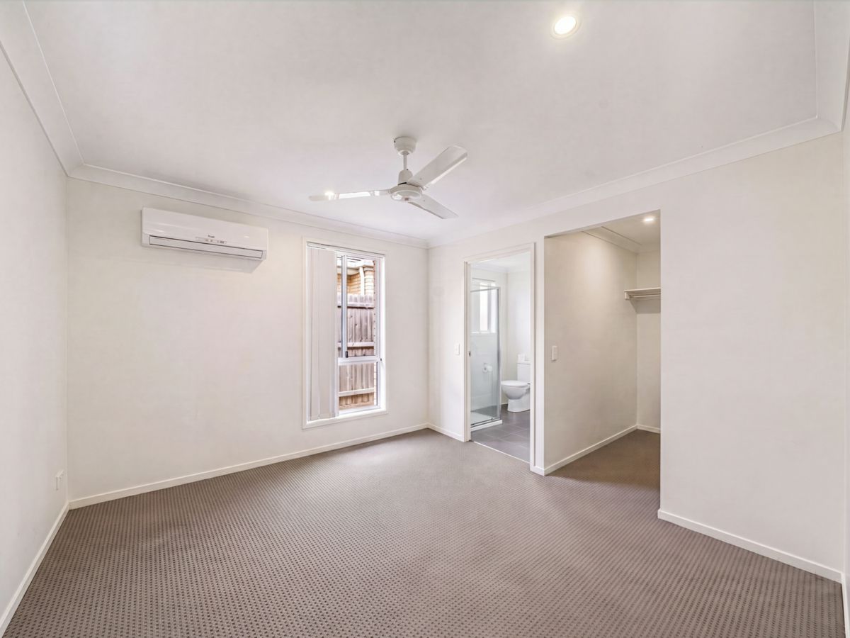 1 & 2/73 Cordeaux Crescent, Redbank Plains - image 3