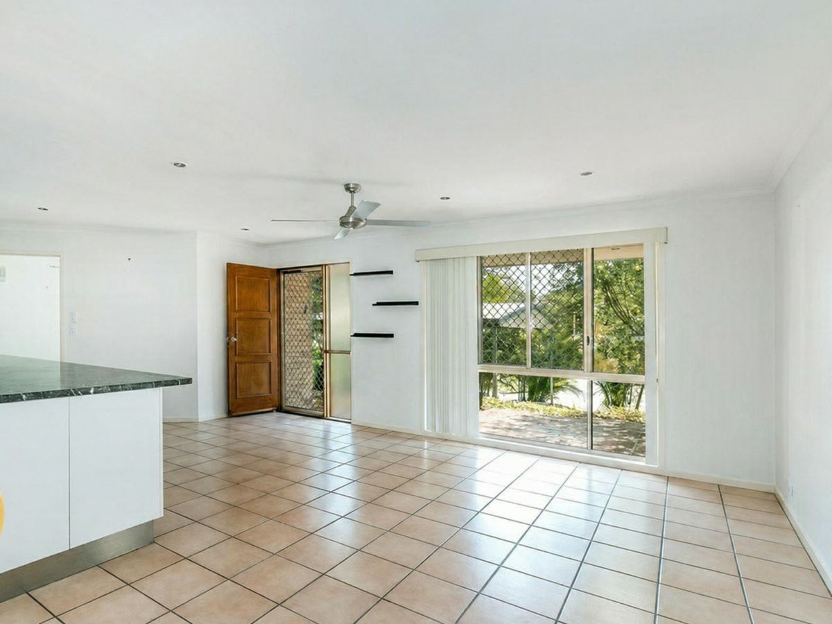 102 Rue Montaigne, Petrie - image 2