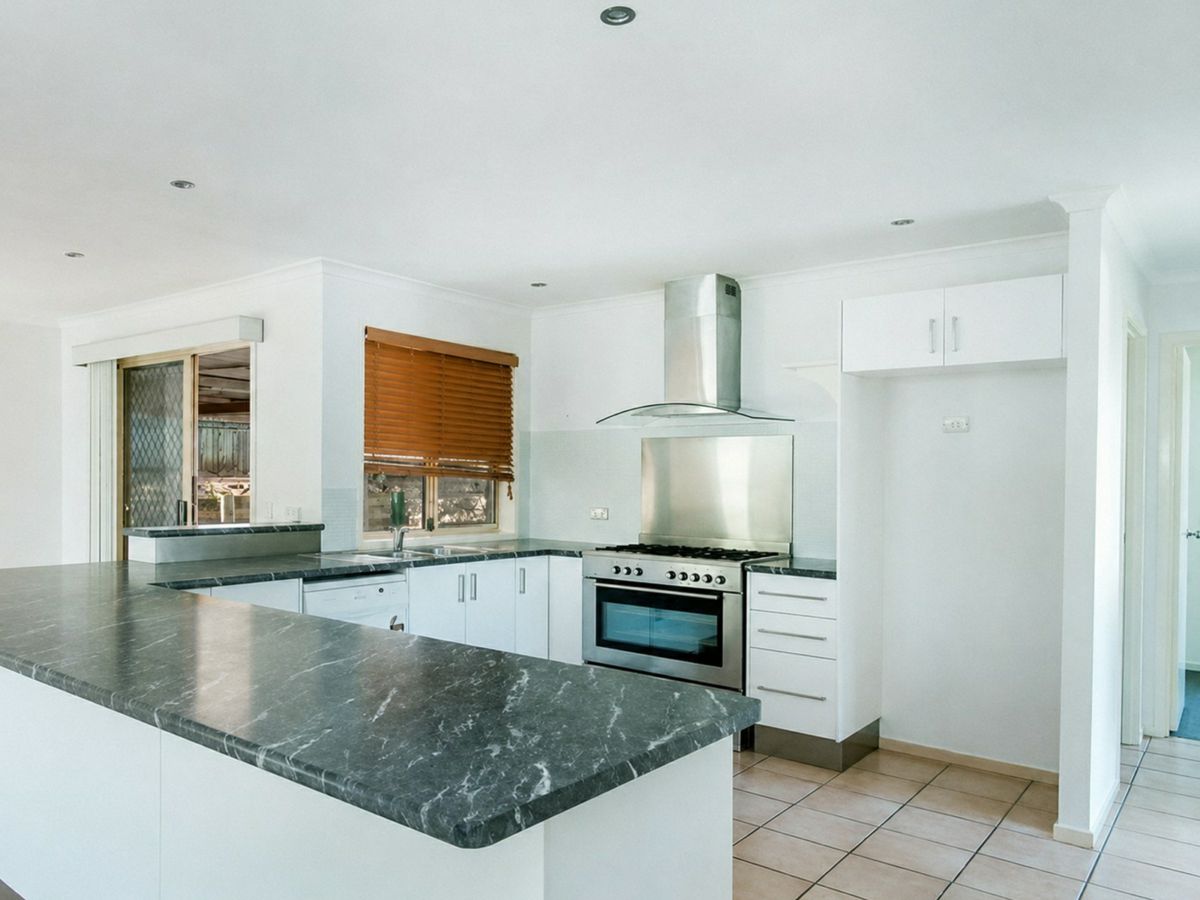 102 Rue Montaigne, Petrie - image 3