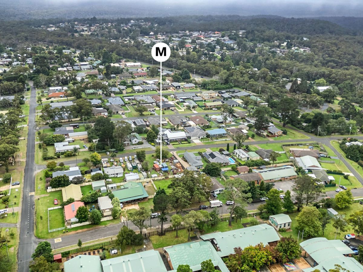 15 Raglan Street, Hill Top - image 3