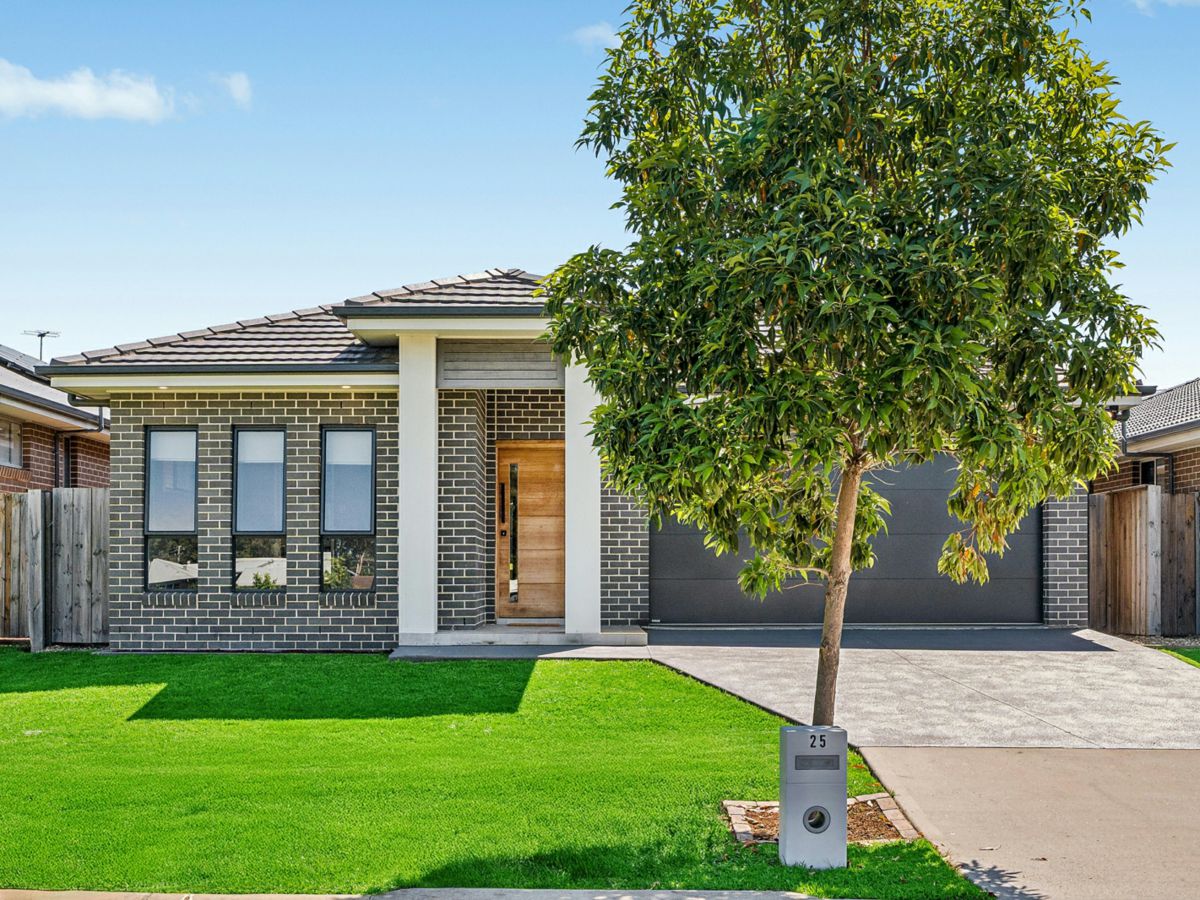 25 Cooper Drive, OAKDALE