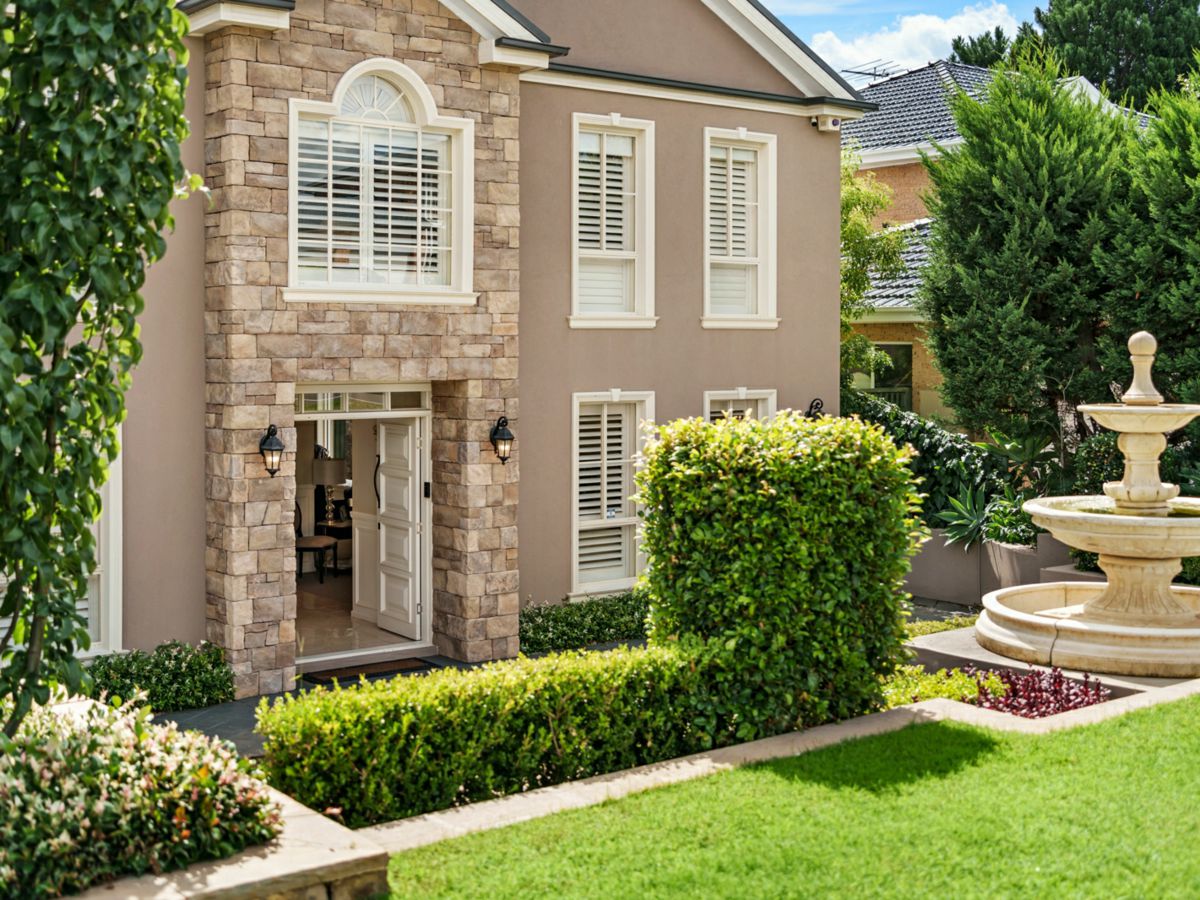 103 Heritage Way, Glen Alpine - image 2