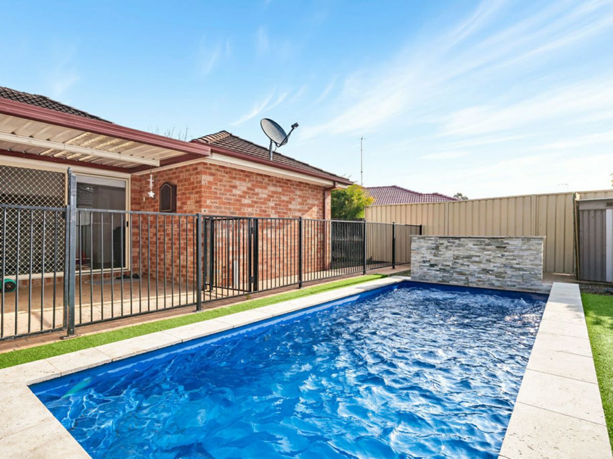 22 Spring Hill Circle, Currans Hill - image 2