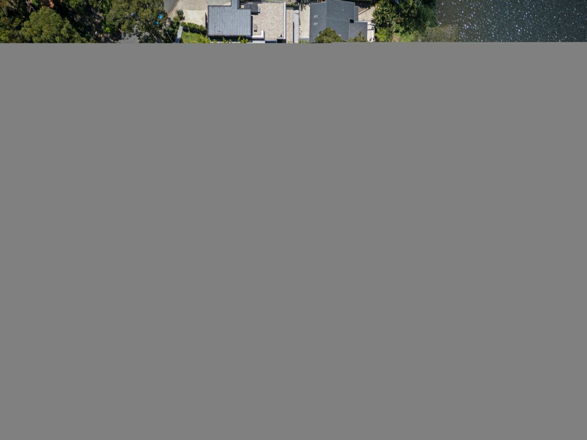 239A The Round Drive, Avoca Beach - image 3