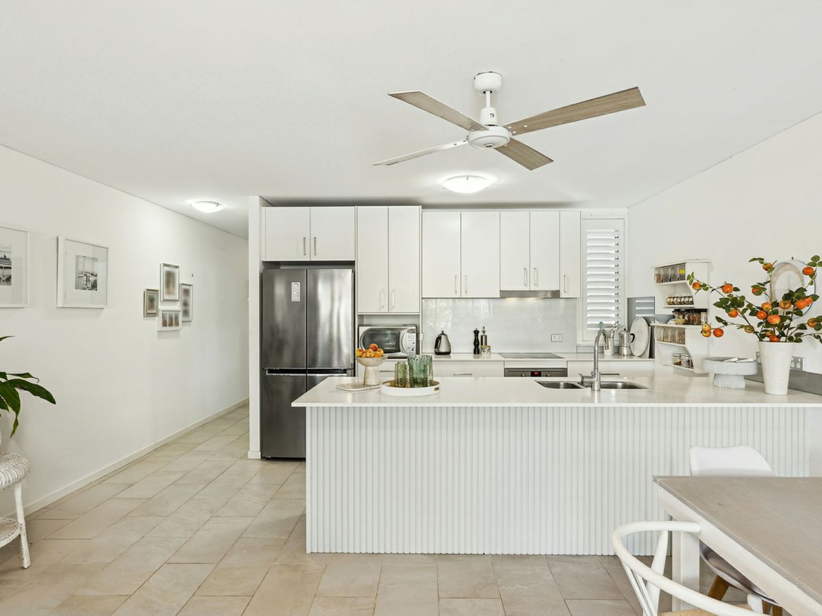 2/12 Cape Three Points Road, Avoca Beach - image 1