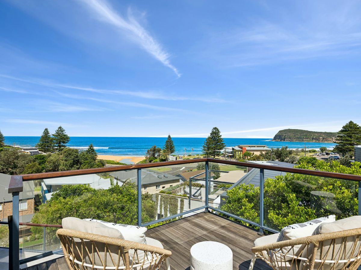 82 Copacabana Drive, Copacabana - image 1