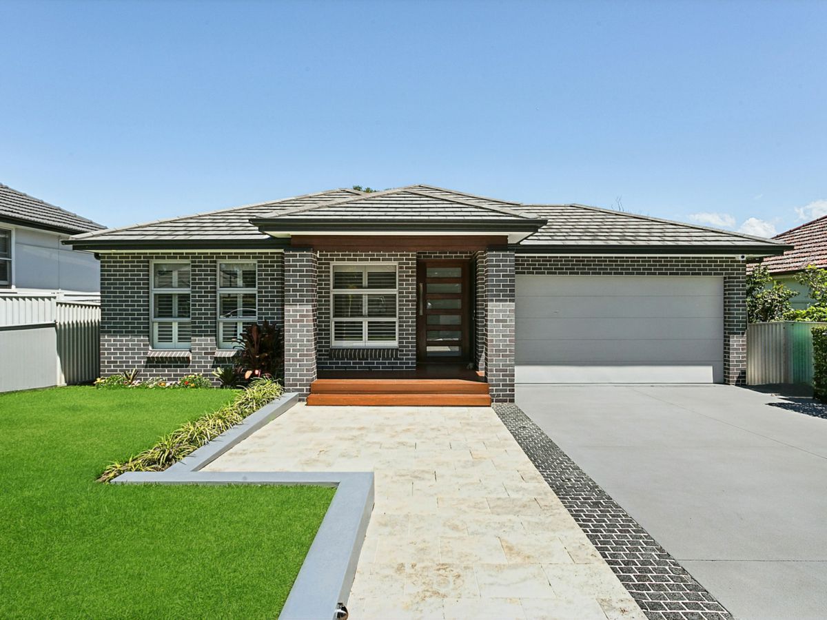 14 Crookwell Avenue, Miranda - image 1