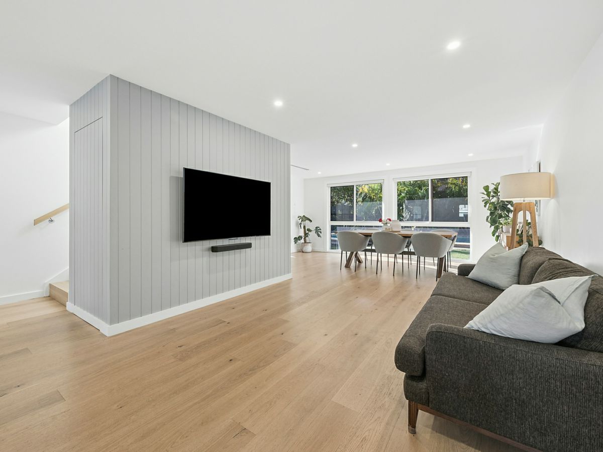 9 McKinley Avenue, Bonnet Bay - image 2