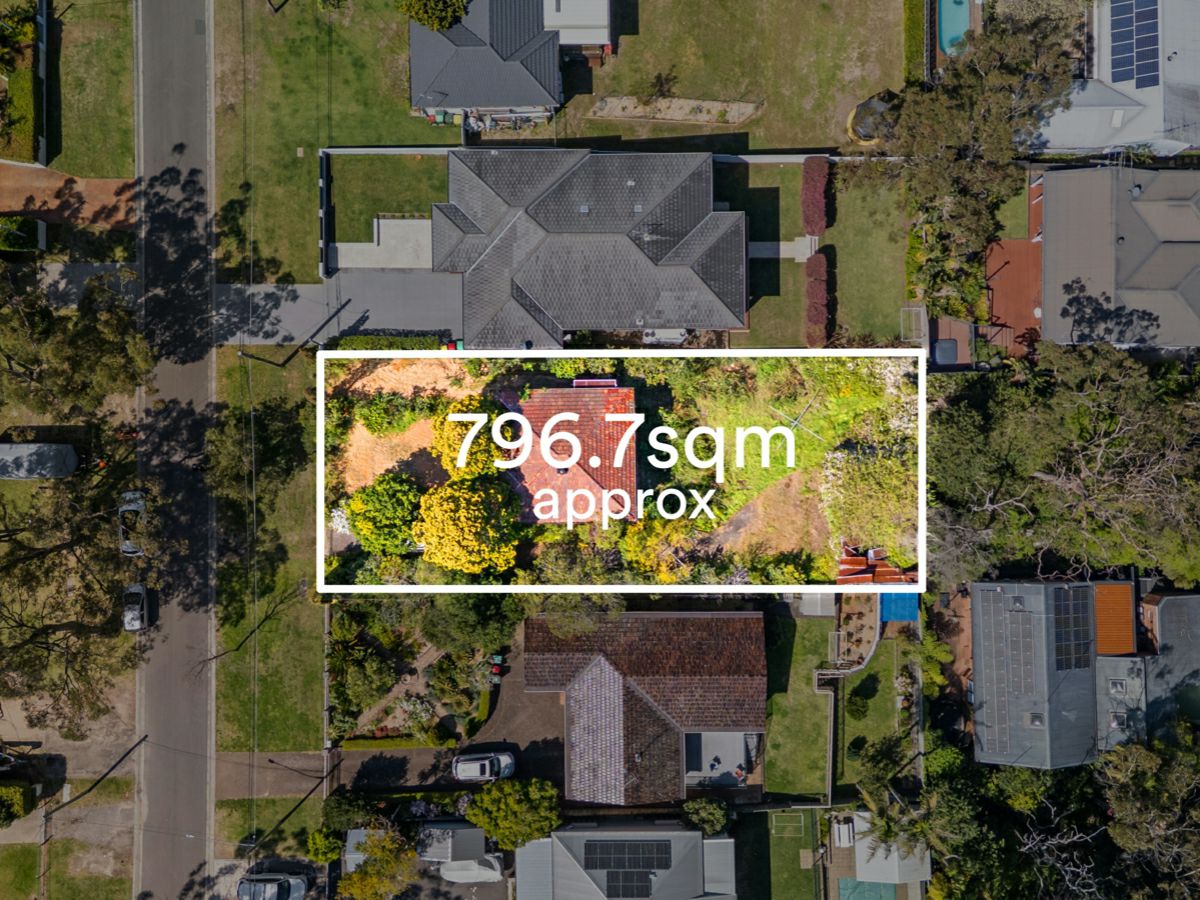 16 Crookwell Avenue, Miranda - image 1