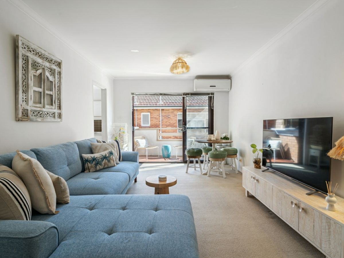 13/18 Ocean Street, Cronulla - image 1