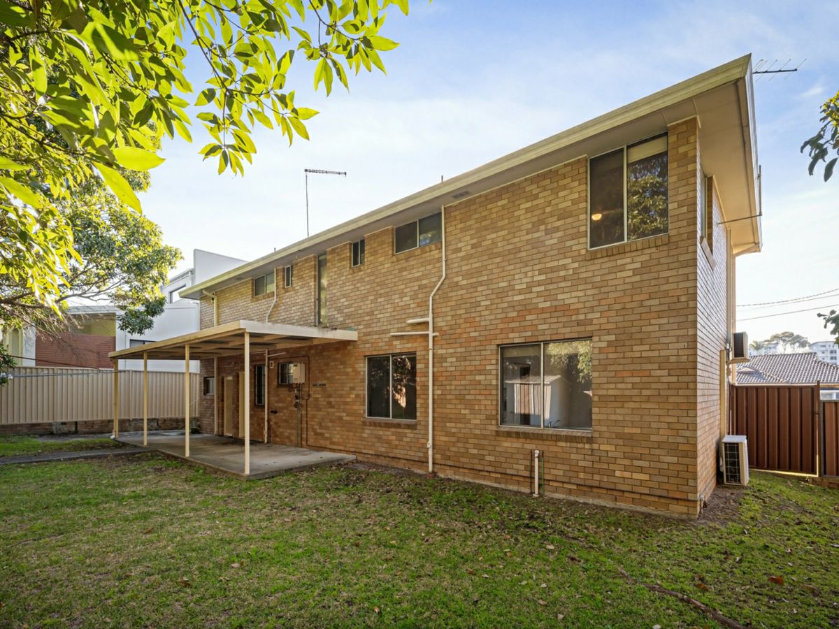 14 Silverwater Crescent, Miranda - image 3
