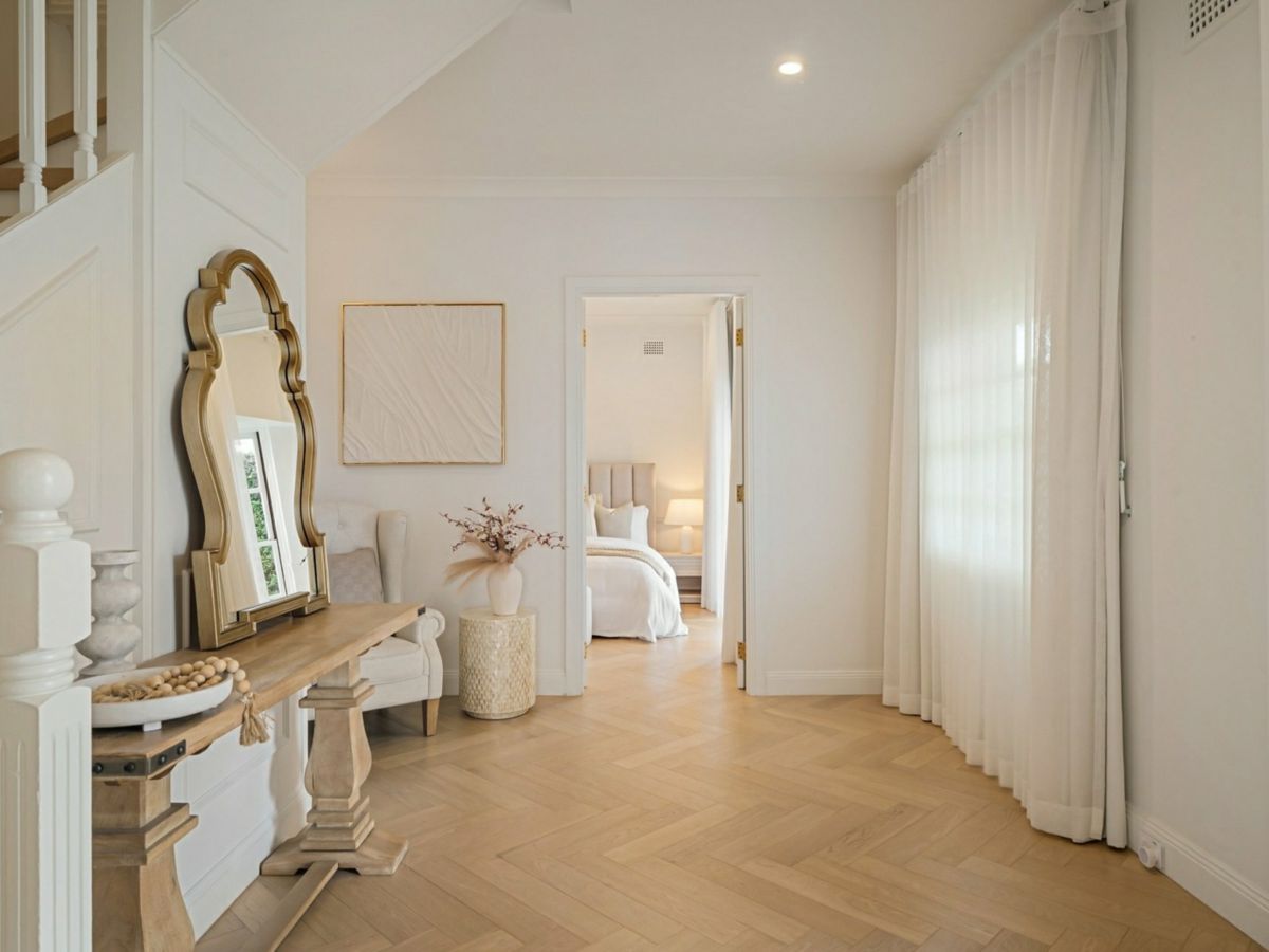 60 Gnarbo Avenue, Carss Park - image 3