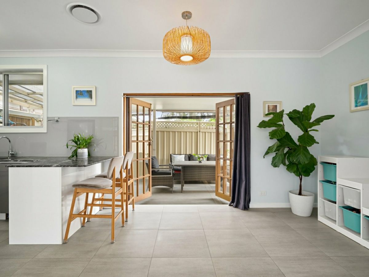 2/132 Russell Avenue, Dolls Point - image 2