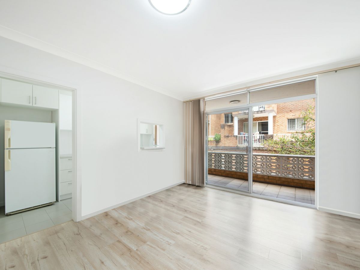 8/55 Albert Street, Hornsby - image 2