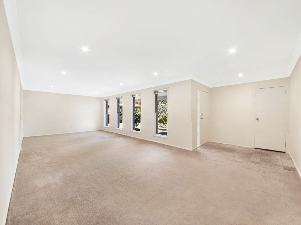 2 Meluca Crescent, Hornsby Heights - image 2