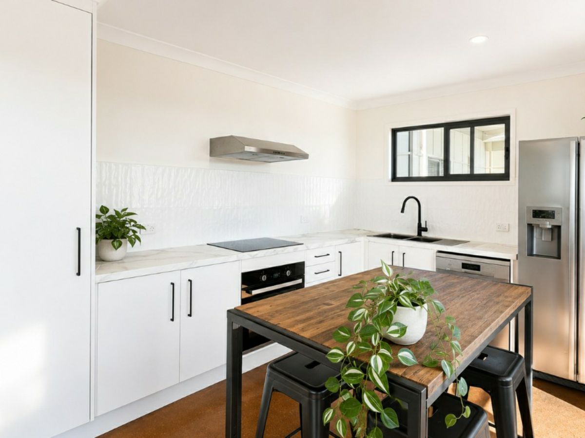 10 Solander Close, Agnes Water - image 2