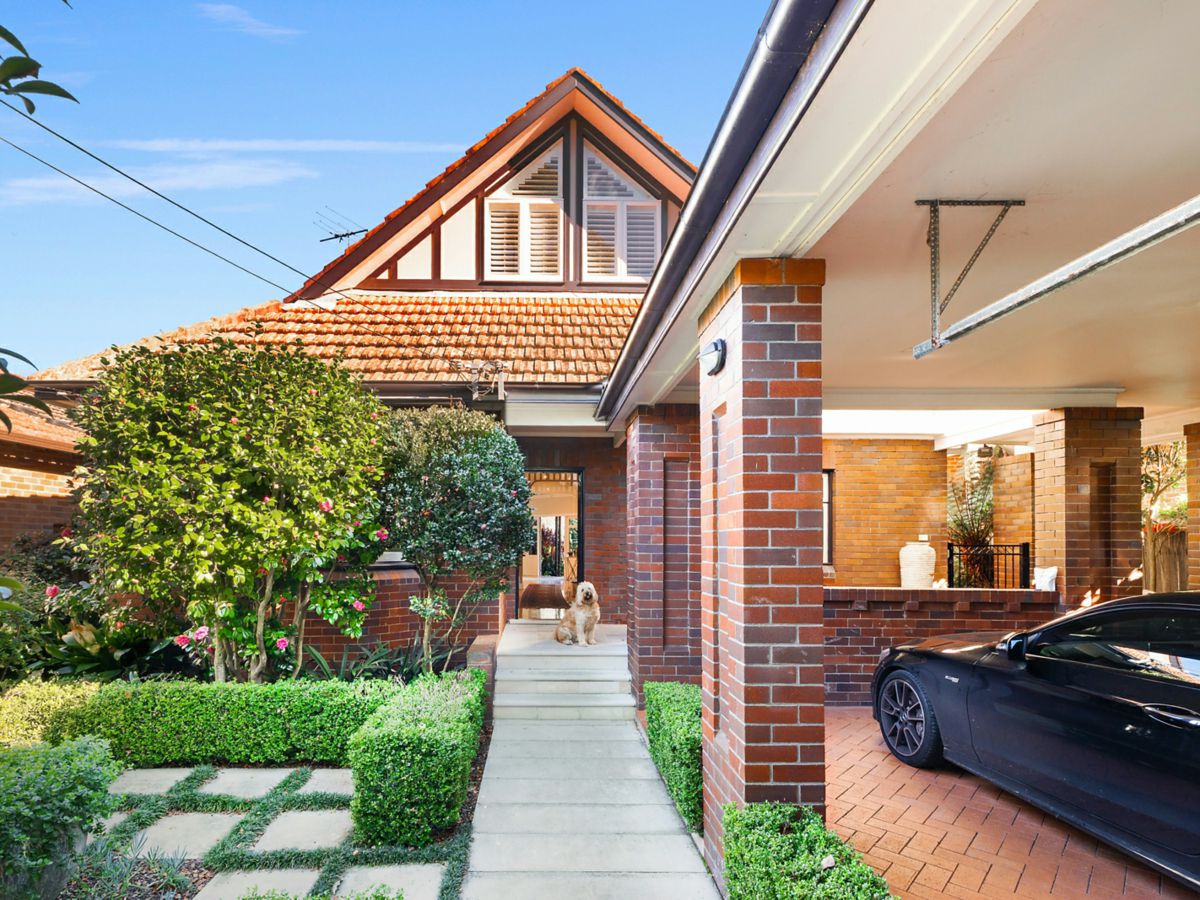 14 Darling Street, Roseville - image 2