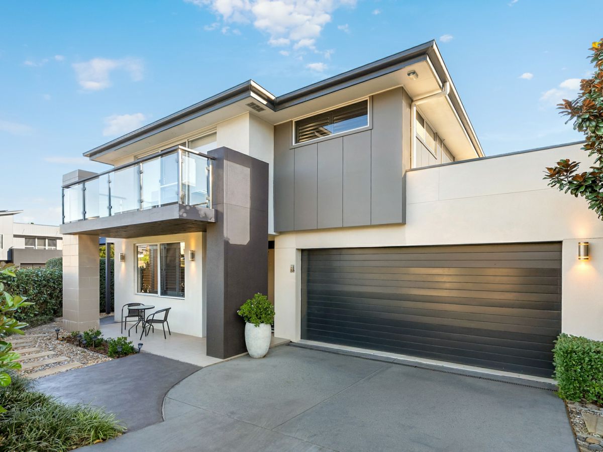 29 Hartigan Avenue, Kellyville - image 2