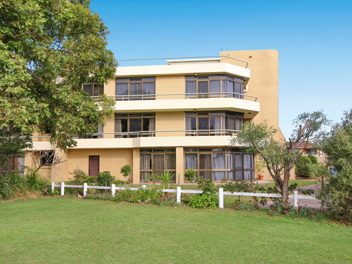 2/19 Namitjira Place, Ballina - image 1