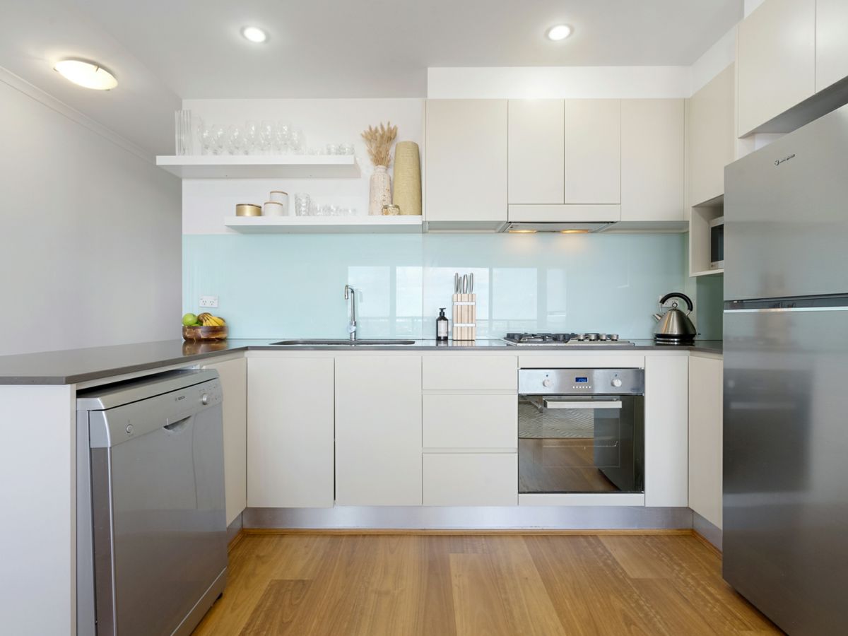 803/63 Bank Lane, Kogarah - image 3