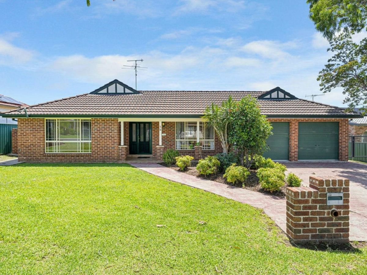 12 Hitter Avenue, Bass Hill - image 1