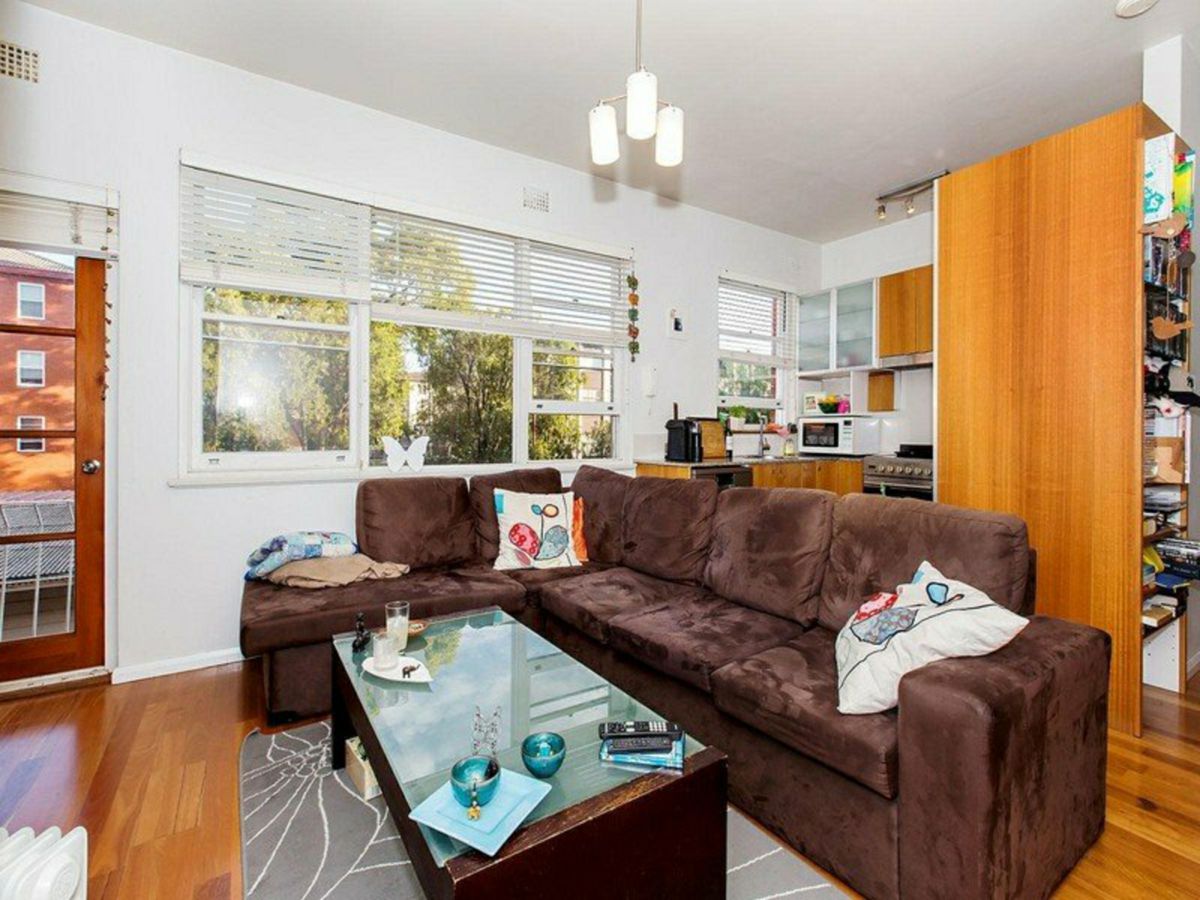 16/53 Banks Street, Monterey - image 2